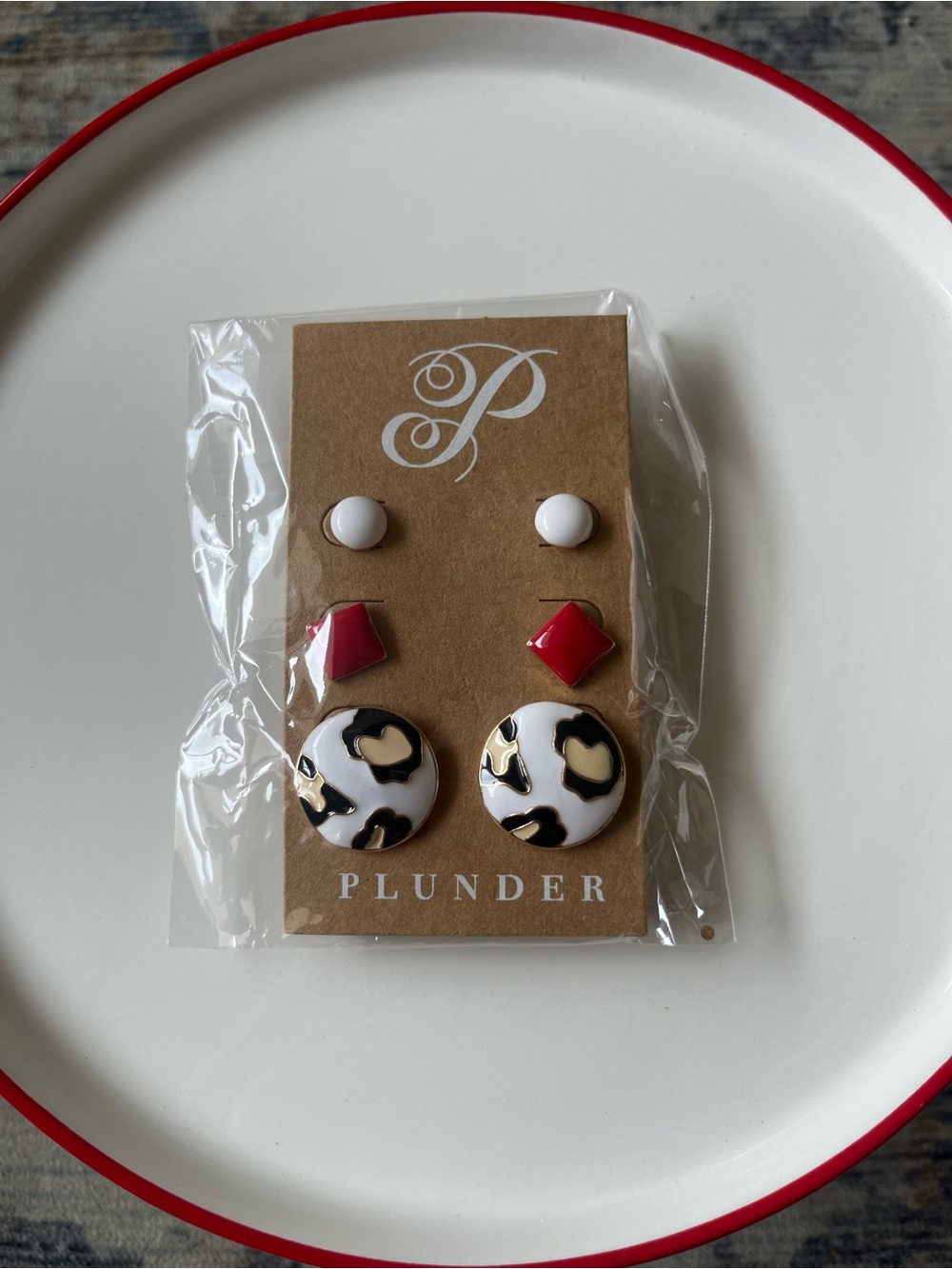 Plunder White & Red Stud Earring Set